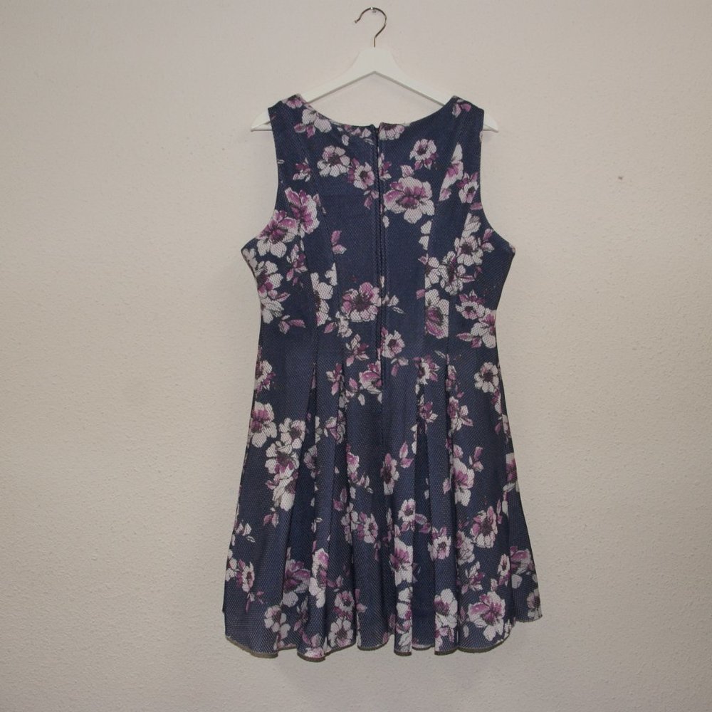 TORRID Navy Mesh Floral Print Pleated Dress sz 14 - Picture 5 of 11